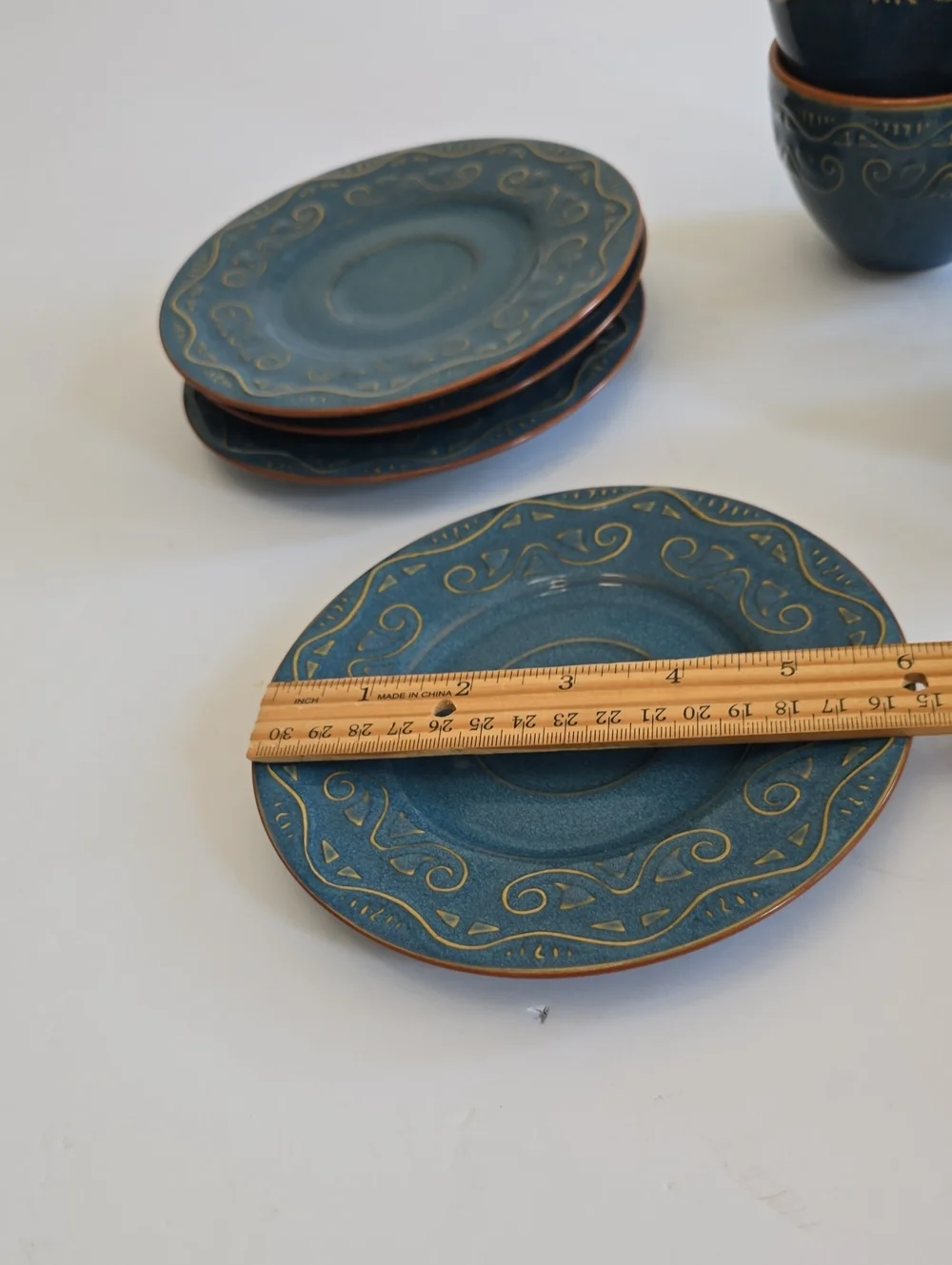 Pier 1 Set Of 4 Tunisia Cups Saucers Stoneware Blue Scroll Pattern Retired